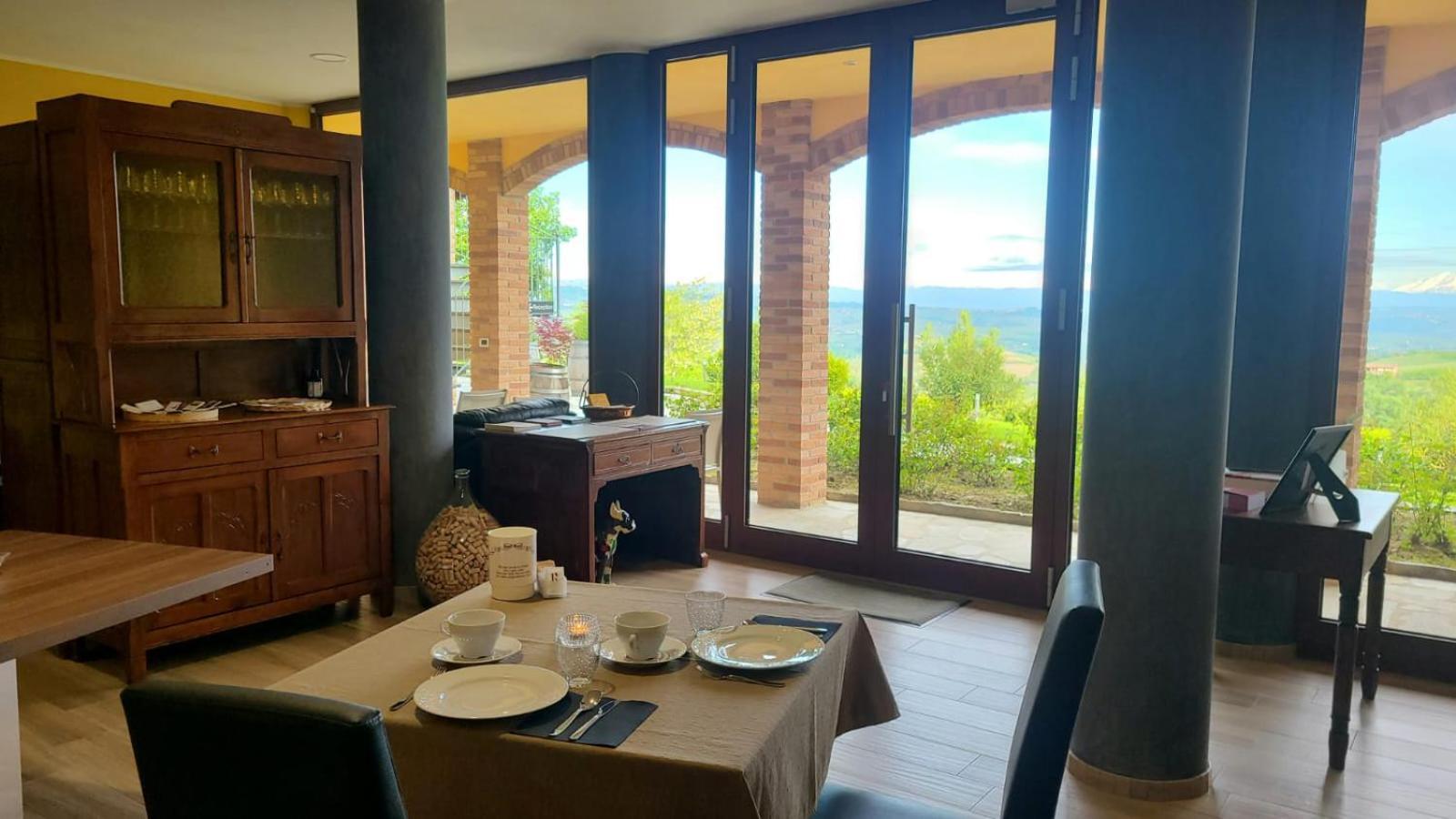 Casa Castella - Adults Only - Langhe Villa ดิอาโนดัลบา ภายนอก รูปภาพ