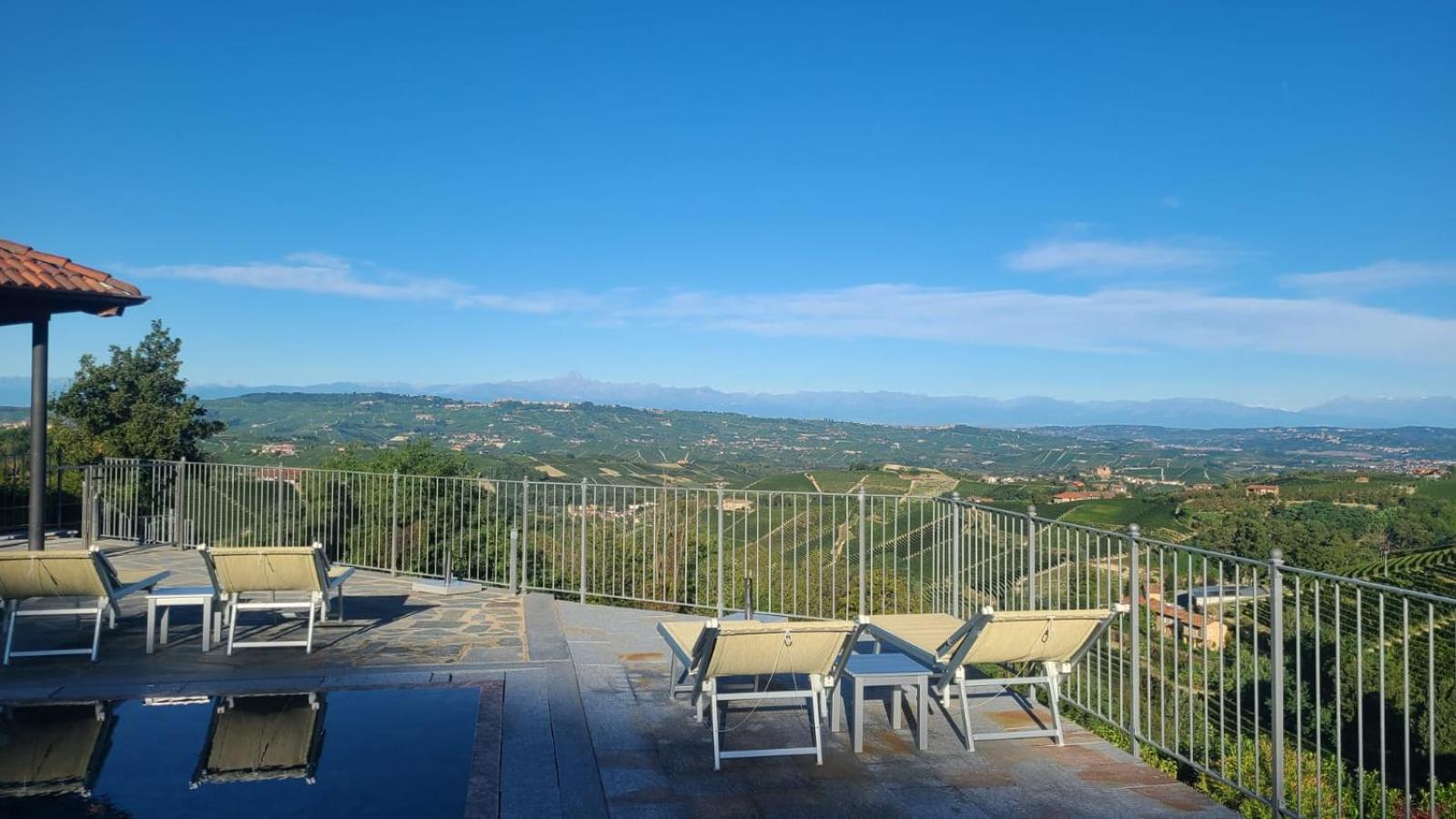 Casa Castella - Adults Only - Langhe Villa ดิอาโนดัลบา ภายนอก รูปภาพ